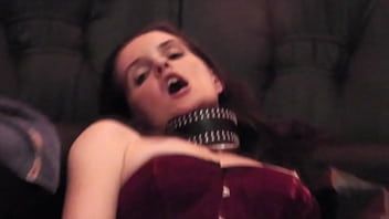 Abspielen Fick meine versaute geile Frau, sie fickt meinen cd-sissy-Arsch mit einem Dildo