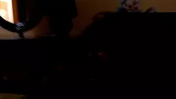 تشغيل الحمار البكم مجرفة بيضاء مع ضربة قنبلة و deepthroat