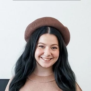 Порнозвезда Lily Thot