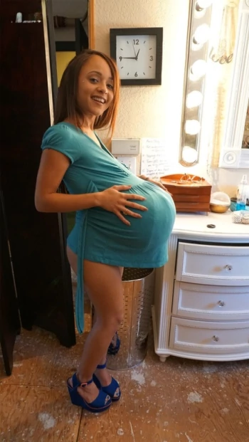 Actrita Holly Hendrix