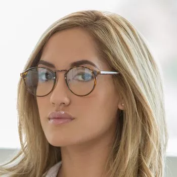 Actrita Chloe Amour