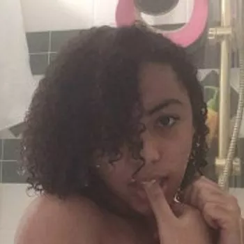 Pornstar Zerella Skies